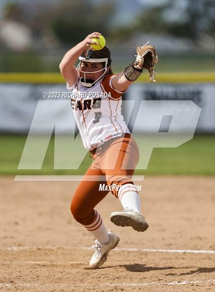 Thumbnail 3 in Selma vs. Monache photogallery.