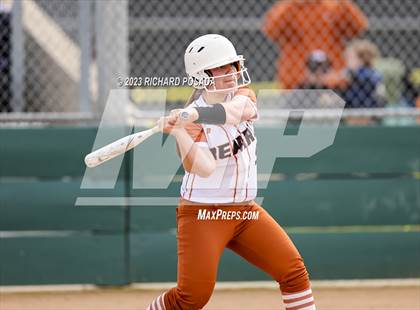 Thumbnail 2 in Selma vs. Monache photogallery.