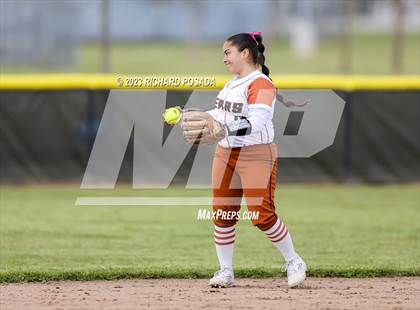 Thumbnail 3 in Selma vs. Monache photogallery.