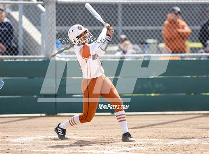 Thumbnail 2 in Selma vs. Monache photogallery.