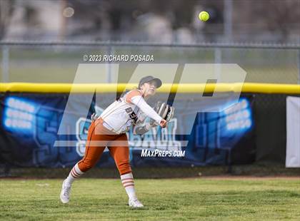 Thumbnail 3 in Selma vs. Monache photogallery.