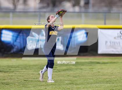 Thumbnail 2 in Selma vs. Monache photogallery.