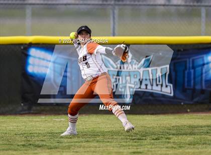 Thumbnail 2 in Selma vs. Monache photogallery.