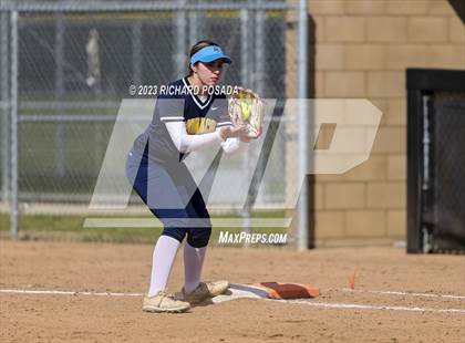 Thumbnail 3 in Selma vs. Monache photogallery.
