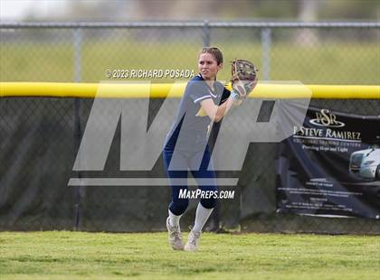 Thumbnail 2 in Selma vs. Monache photogallery.