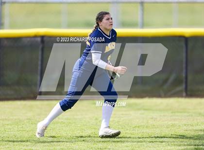 Thumbnail 3 in Selma vs. Monache photogallery.