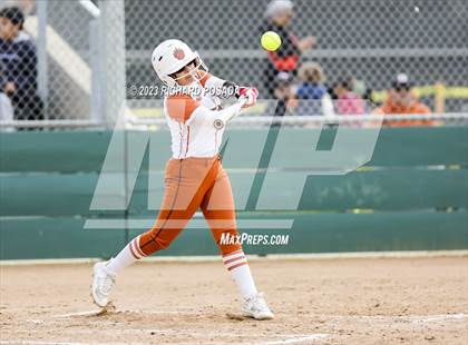 Thumbnail 2 in Selma vs. Monache photogallery.