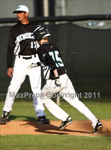 Thumbnail 2 in Pasadena Memorial vs Lamar Consolidated (Kenny Crafton Tournament) photogallery.