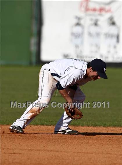 Thumbnail 1 in Pasadena Memorial vs Lamar Consolidated (Kenny Crafton Tournament) photogallery.