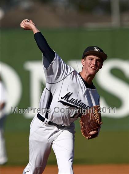 Thumbnail 2 in Pasadena Memorial vs Lamar Consolidated (Kenny Crafton Tournament) photogallery.