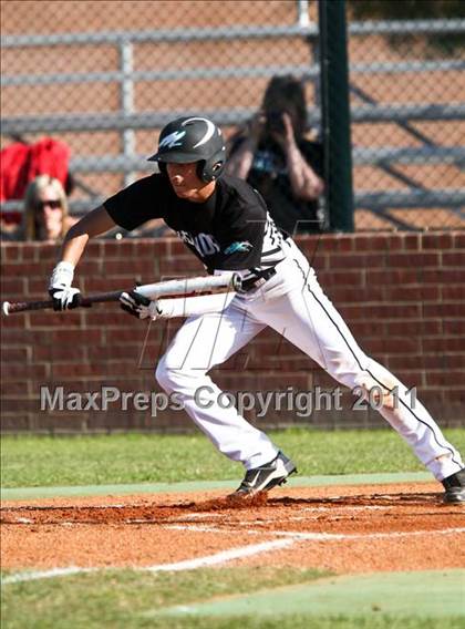 Thumbnail 3 in Pasadena Memorial vs Lamar Consolidated (Kenny Crafton Tournament) photogallery.
