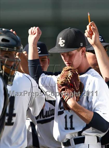 Thumbnail 3 in Pasadena Memorial vs Lamar Consolidated (Kenny Crafton Tournament) photogallery.