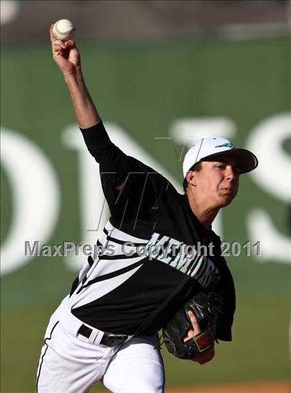 Thumbnail 3 in Pasadena Memorial vs Lamar Consolidated (Kenny Crafton Tournament) photogallery.