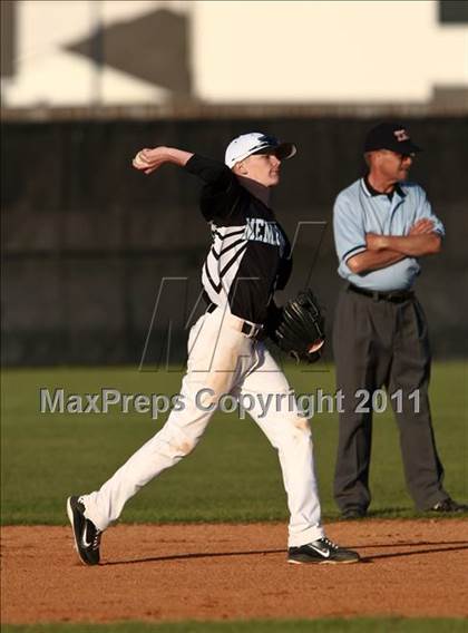 Thumbnail 3 in Pasadena Memorial vs Lamar Consolidated (Kenny Crafton Tournament) photogallery.