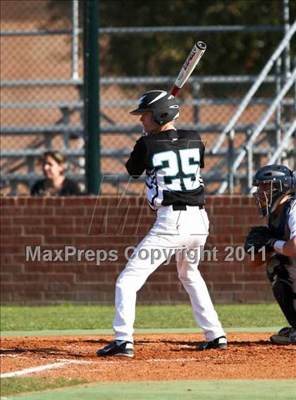 Thumbnail 2 in Pasadena Memorial vs Lamar Consolidated (Kenny Crafton Tournament) photogallery.