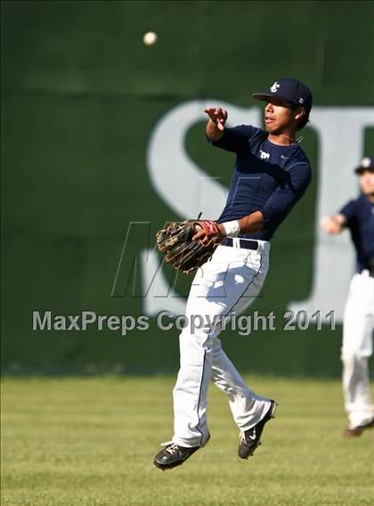 Thumbnail 1 in Pasadena Memorial vs Lamar Consolidated (Kenny Crafton Tournament) photogallery.