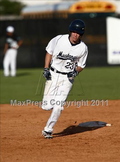 Thumbnail 1 in Pasadena Memorial vs Lamar Consolidated (Kenny Crafton Tournament) photogallery.