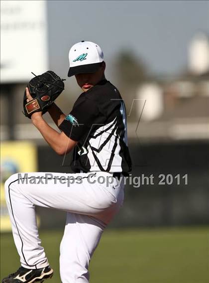 Thumbnail 3 in Pasadena Memorial vs Lamar Consolidated (Kenny Crafton Tournament) photogallery.