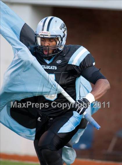 Thumbnail 2 in Centreville vs. Oscar Smith (VHSL AAA Division 6 Final) photogallery.