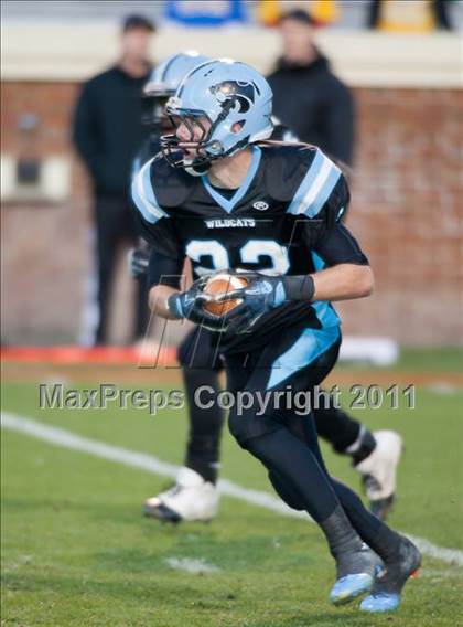 Thumbnail 3 in Centreville vs. Oscar Smith (VHSL AAA Division 6 Final) photogallery.