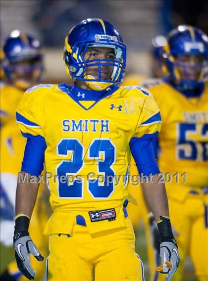 Thumbnail 2 in Centreville vs. Oscar Smith (VHSL AAA Division 6 Final) photogallery.