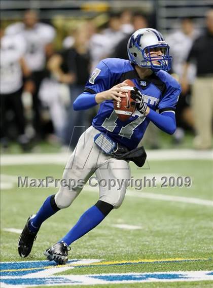 Thumbnail 1 in McCallum vs. Calhoun (Texas 4A Region 4 Playoffs) photogallery.