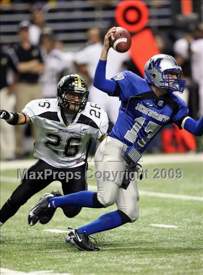 Thumbnail 3 in McCallum vs. Calhoun (Texas 4A Region 4 Playoffs) photogallery.