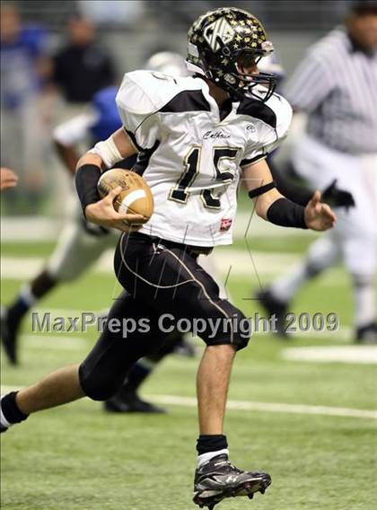 Thumbnail 2 in McCallum vs. Calhoun (Texas 4A Region 4 Playoffs) photogallery.