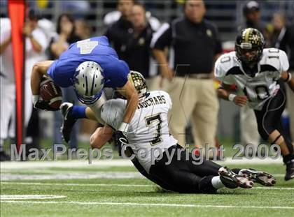 Thumbnail 1 in McCallum vs. Calhoun (Texas 4A Region 4 Playoffs) photogallery.