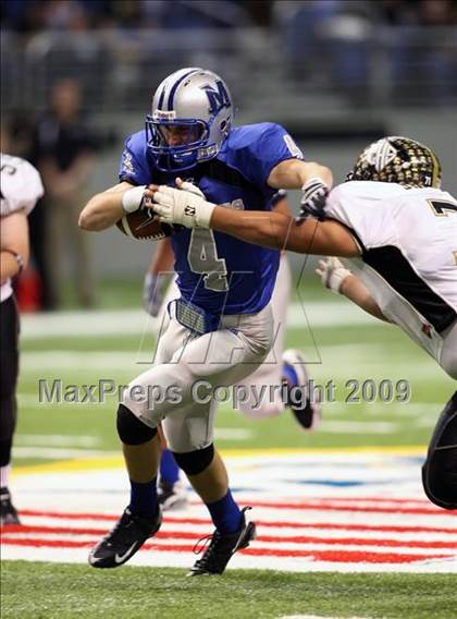 Thumbnail 3 in McCallum vs. Calhoun (Texas 4A Region 4 Playoffs) photogallery.