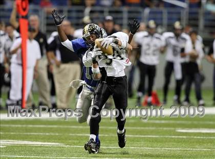 Thumbnail 1 in McCallum vs. Calhoun (Texas 4A Region 4 Playoffs) photogallery.