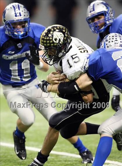Thumbnail 3 in McCallum vs. Calhoun (Texas 4A Region 4 Playoffs) photogallery.