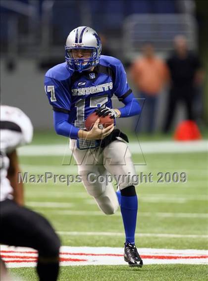 Thumbnail 1 in McCallum vs. Calhoun (Texas 4A Region 4 Playoffs) photogallery.