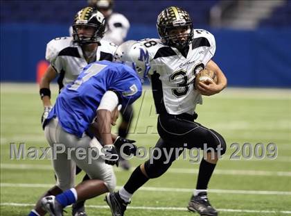 Thumbnail 3 in McCallum vs. Calhoun (Texas 4A Region 4 Playoffs) photogallery.