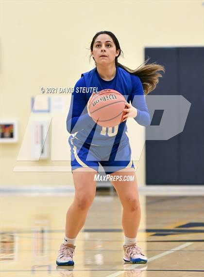 Thumbnail 1 in Clovis vs. Valley (Rumble on the River) photogallery.