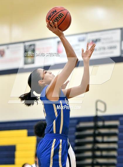 Thumbnail 1 in Clovis vs. Valley (Rumble on the River) photogallery.