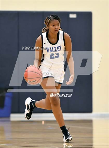 Thumbnail 1 in Clovis vs. Valley (Rumble on the River) photogallery.