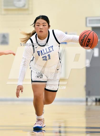 Thumbnail 3 in Clovis vs. Valley (Rumble on the River) photogallery.