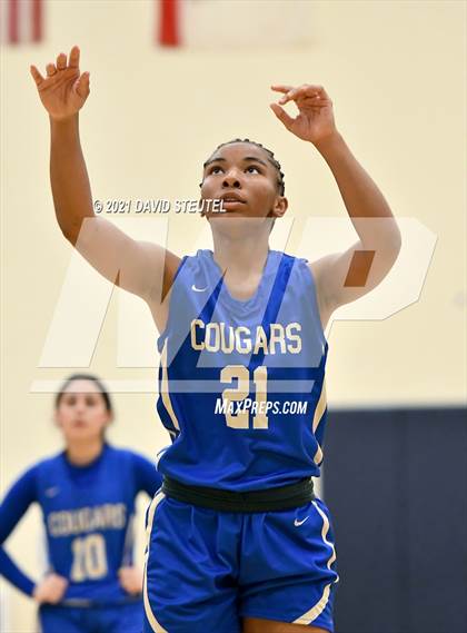 Thumbnail 1 in Clovis vs. Valley (Rumble on the River) photogallery.