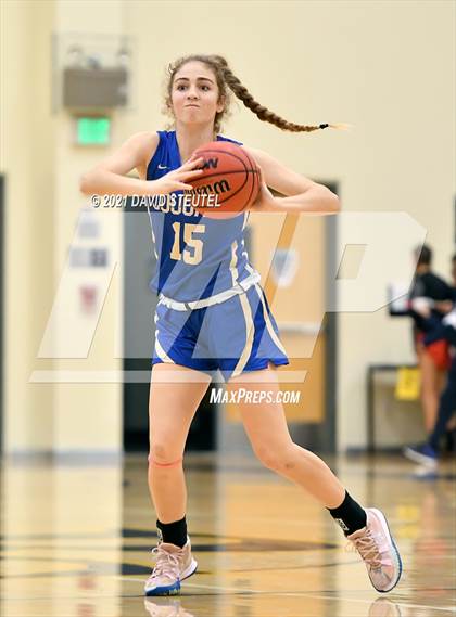 Thumbnail 2 in Clovis vs. Valley (Rumble on the River) photogallery.