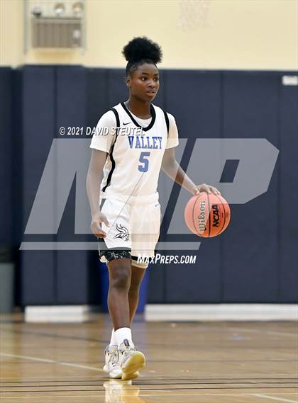 Thumbnail 2 in Clovis vs. Valley (Rumble on the River) photogallery.