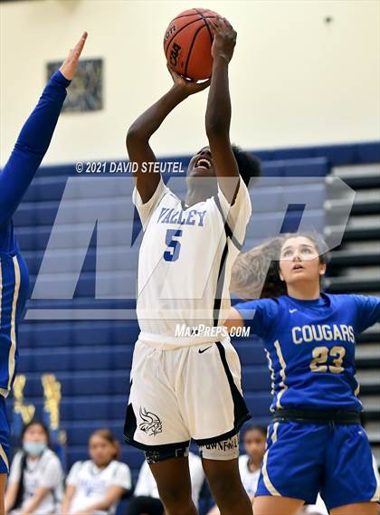 Thumbnail 1 in Clovis vs. Valley (Rumble on the River) photogallery.