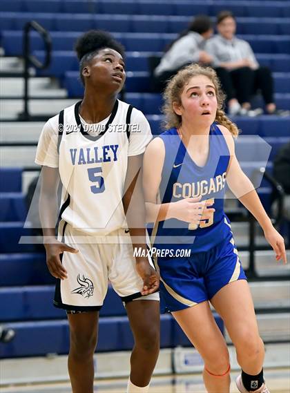 Thumbnail 2 in Clovis vs. Valley (Rumble on the River) photogallery.