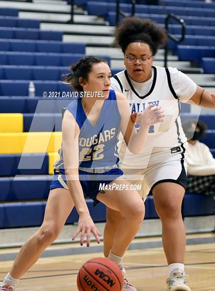 Thumbnail 1 in Clovis vs. Valley (Rumble on the River) photogallery.