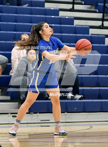Thumbnail 1 in Clovis vs. Valley (Rumble on the River) photogallery.