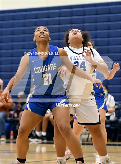 Thumbnail 1 in Clovis vs. Valley (Rumble on the River) photogallery.
