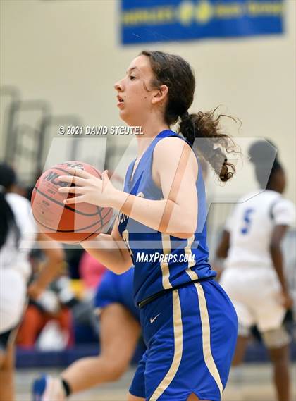 Thumbnail 3 in Clovis vs. Valley (Rumble on the River) photogallery.