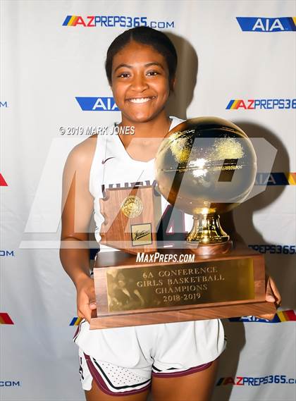 Thumbnail 2 in Xavier College Prep vs. Hamilton (AIA 6A Final Awards) photogallery.