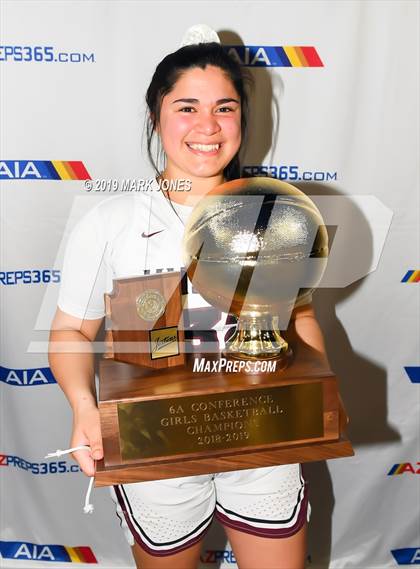Thumbnail 3 in Xavier College Prep vs. Hamilton (AIA 6A Final Awards) photogallery.