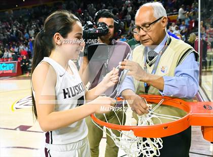 Thumbnail 2 in Xavier College Prep vs. Hamilton (AIA 6A Final Awards) photogallery.